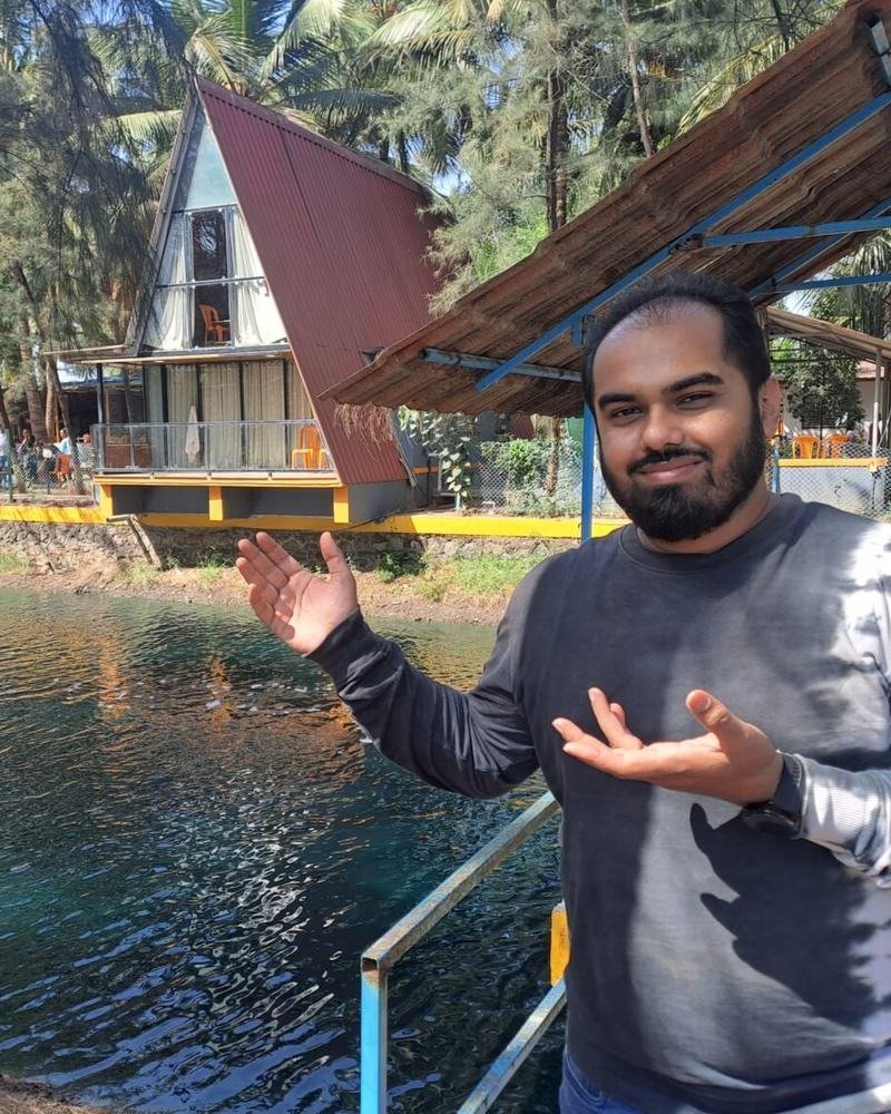 Mihir Kelkar (GPS Baba) by a lake